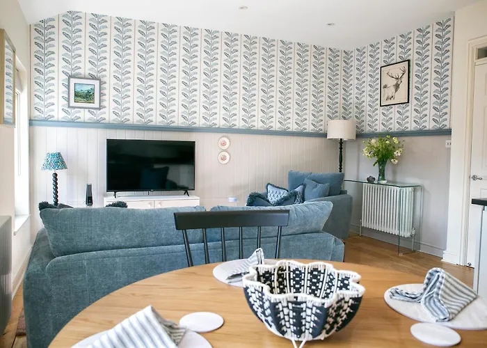 The Green House Deluxe 2 Bedroom Upper Floor Apartments *