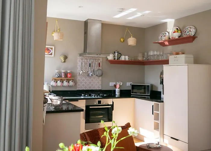 The Green House Deluxe 2 Bedroom Upper Floor Apartments *