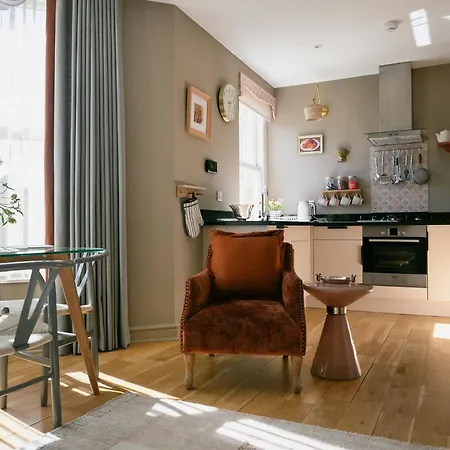 아파트 The House Deluxe 2 Bedroom Upper Floor